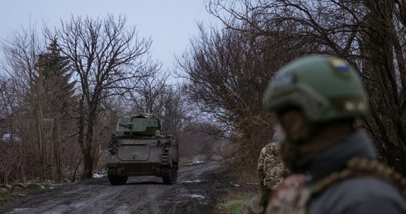 Rosyjskie wojska zajęły miasto Wuhłedar w zachodniej części obwodu donieckiego. Walki o miasto trwały 2 lata i choć nie ma jeszcze oficjalnego potwierdzenia ze strony Kijowa, wszystko wskazuje na to, że ukraińskie siły zostały zmuszone do opuszczenia pozycji.