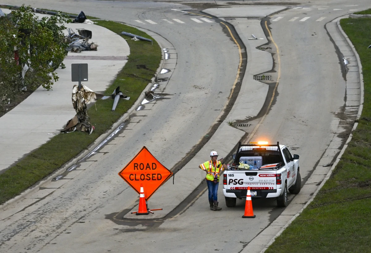 Anerykańska doradczyni ds. bezpieczeństwa wewnętrznego Liz Sherwood-Randall przekazała, że liczba ofiar śmiertelnych huraganu Helene może sięgnąć nawet 600. Wtorkowe doniesienia mediów mówiły o potwierdzonych przez władze 160 ofiarach kataklizmu.