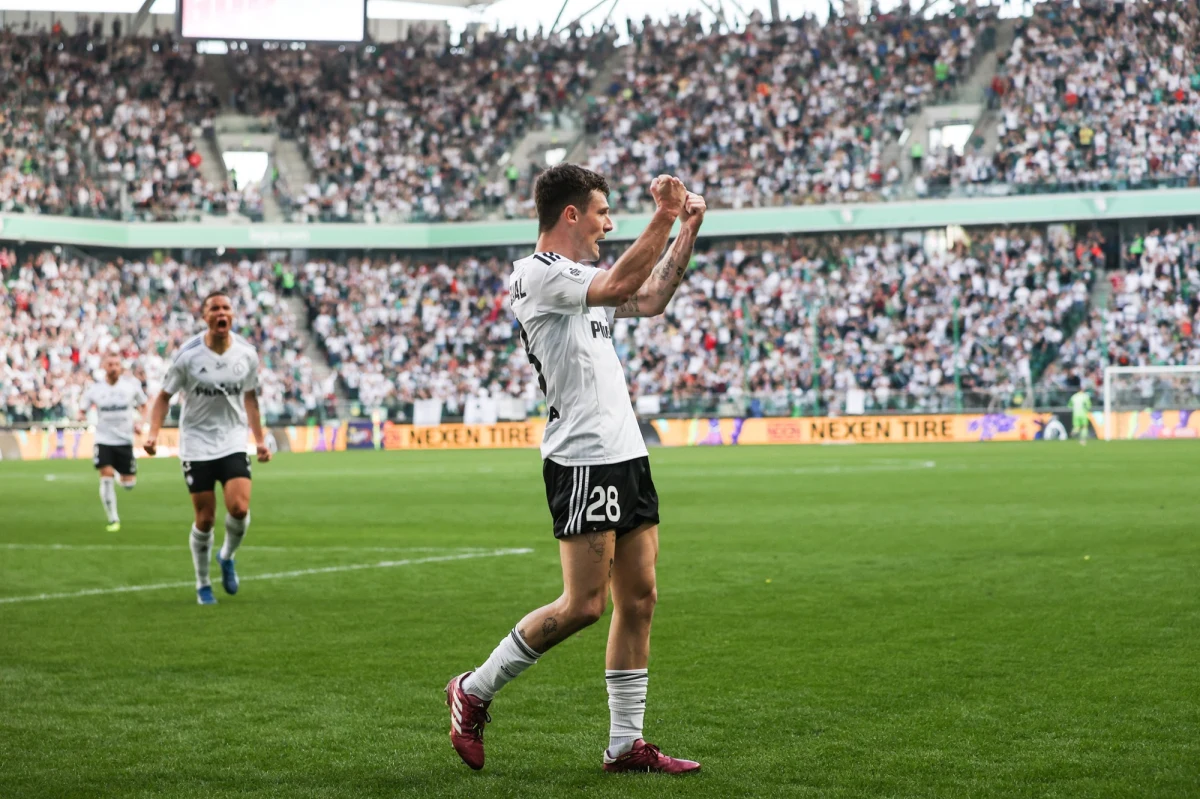 "Cieszy fakt, że nasze zespoły zaczęły regularnie grać w pucharach europejskich. Naszym celem długofalowym jest 15. miejsce w rankingu UEFA, które umożliwiałoby posiadanie już pięciu zespołów w pucharach" - mówi prezes Ekstraklasy S.A. Marcin Animucki w rozmowie z Cezarym Dziwiszkiem z redakcji sportowej RMF FM. Właśnie grę w europejskich rozgrywkach wskazuje jako jeden z głównych czynników wzrostu przychodów polskich klubów, a co za tym idzie całej ligi. A tak się składa, że wzrost w ubiegłym sezonie był rekordowy.