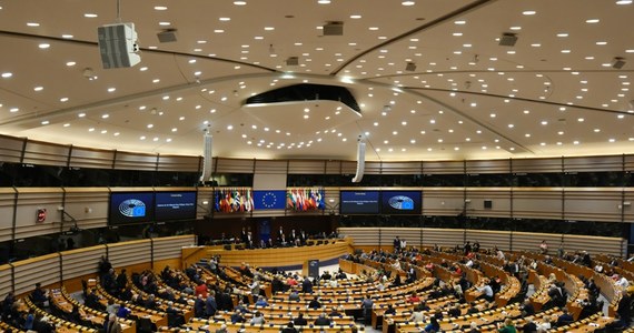 Debata w Parlamencie Europejskim w sprawie dostępu do aborcji Polek nie odbędzie się, została zablokowana przez Europejską Partię Ludową, do której należą PO i PSL - poinformowała brukselska korespondentka RMF FM Katarzyna Szymańska-Borginon.