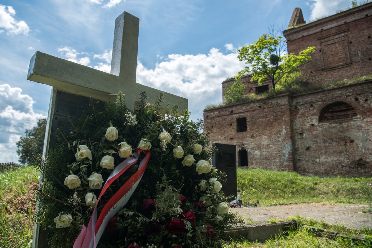 Poszukiwania szczątków ofiar tragedii wołyńskiej ma zamiar rozpocząć w 2025 roku Ukraiński Instytut Pamięci Narodowej (UINP) - poinformowała służba prasowa UINP na stronie internetowej instytutu. 
