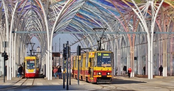 Dobra wiadomość dla mieszkańców Łodzi. Pięć lat po zawieszeniu linii tramwajowych na ul. Cmentarną w Łodzi wróci tramwaj. Linią numer 7 będzie można pojechać 1 listopada. 