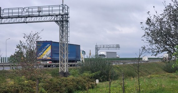 Dokładnie 8 570 naruszeń przekroczenia dozwolonej prędkości odnotował do tej pory system odcinkowego pomiaru prędkości na trasie S11 pod Poznaniem. Rekordzista przekroczył dozwoloną prędkość o 67 km/h.