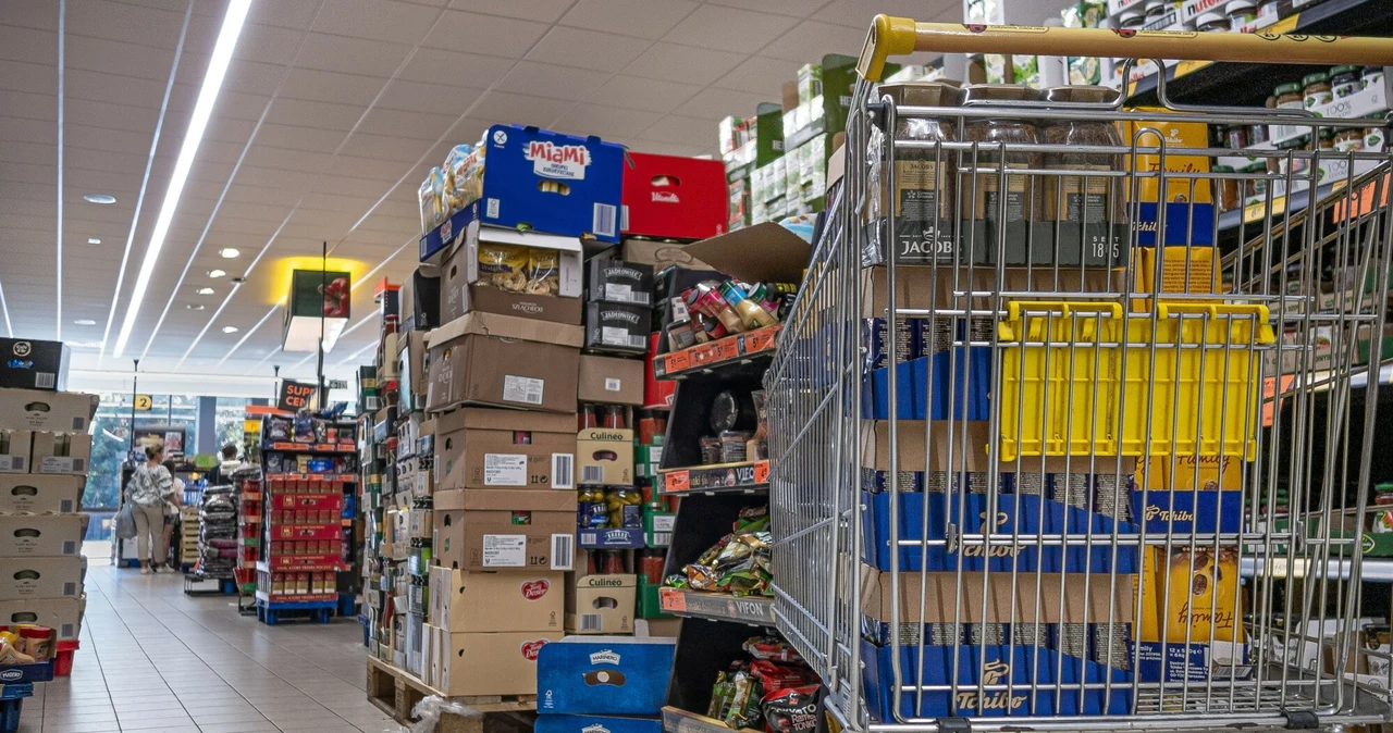 Alkotubki w sklepach. Sprawa trafi do prokuratury