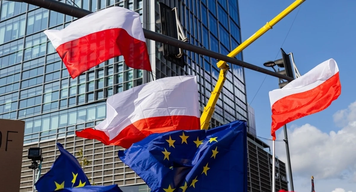 Polacy nie odbiegają od reszty obywateli Unii Europejskiej, jeśli chodzi o ocenę największych problemów Wspólnoty. W stosunku do przedstawicieli innych krajów cechuje nas jednak... większy optymizm. Parlament Europejski opublikował wyniki własnego sondażu.