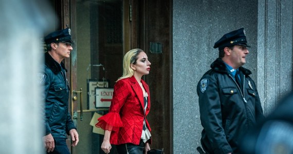 "Joker: Folie a deux", kontynuacja głośnego filmu Todda Phillipsa dziś wchodzi do polskich kin. W rolach głównych Joaquin Phoenix oraz Lady Gaga. Drugą premierą weekendu jest polska animacja "Smok Diplodok". W dubbingu wystąpili m.in. Małgorzata Kożuchowska, Borys Szyc oraz Arkadiusz Jakubik.