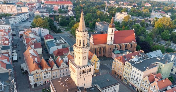 W najbliższy weekend w Opolu odbędzie się wyjątkowe wydarzenie, które co roku przyciąga rzesze mieszkańców i turystów. Mowa o Jarmarku Franciszkańskim, na którym będzie można nie tylko kupić unikatowe rękodzieło, ale także odkryć bogactwo kultury franciszkańskiej. 