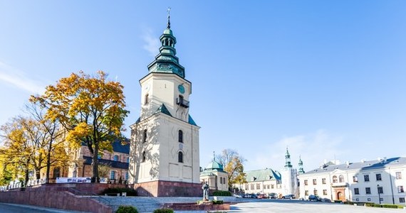 W Kielcach zostanie zlokalizowane dowództwo 8. Dywizji Piechoty Armii Krajowej. "Tam są spełnione wszystkie potrzeby osobowe, technologiczne i infrastrukturalne" - zapewnił szef MON Władysław Kosiniak-Kamysz. 