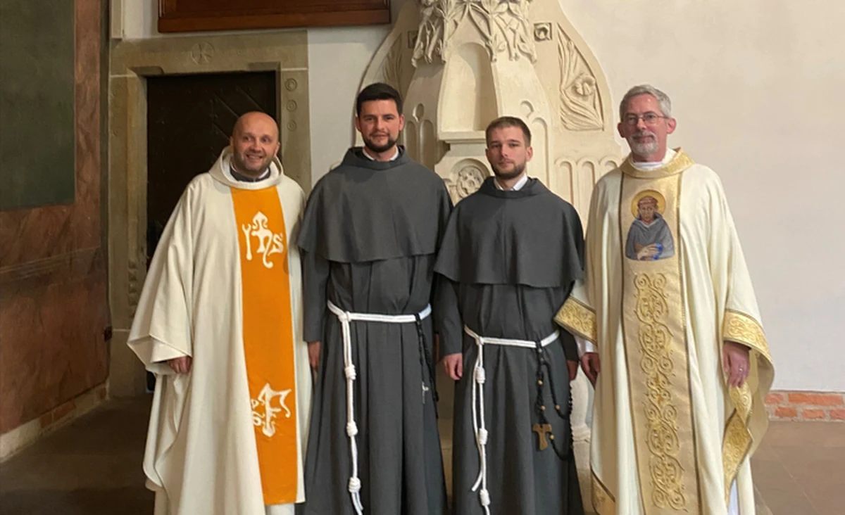 W dzień św. Franciszka z Asyżu, 4 października w Bazylice Franciszkanów w Krakowie dwaj młodzi bracia: Miłosz Mężyk i Jakub Szczepanek uroczyście ślubowali na zawsze żyć w posłuszeństwie, bez własności i w czystości.