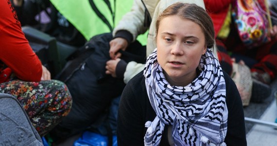 ​Greta Thunberg została w sobotę zatrzymana w Brukseli podczas protestu w obronie klimatu za blokowanie drogi przed stacją metra w centrum stolicy Belgii. Szwedka protestowała wraz z blisko 100 innymi aktywistami klimatycznymi.