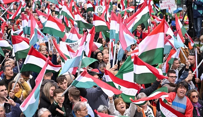 Tysiące Węgrów wyszły na ulice. Wielki protest w Budapeszcie