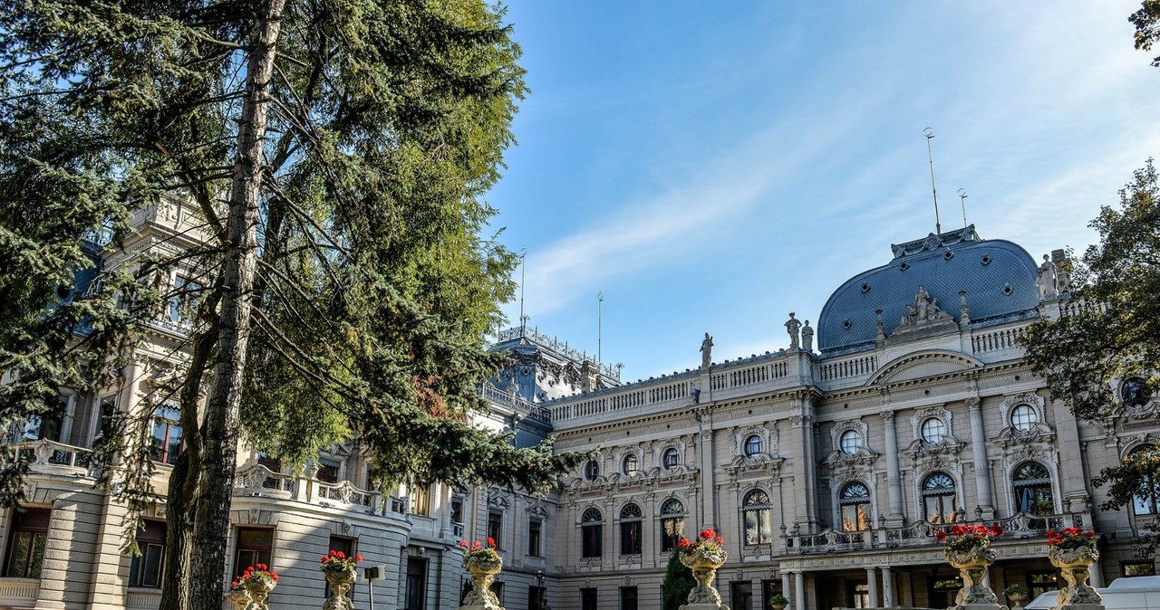  Nazywają go małym Luwrem Leży w centralnej Polsce i zachwyca architekturą