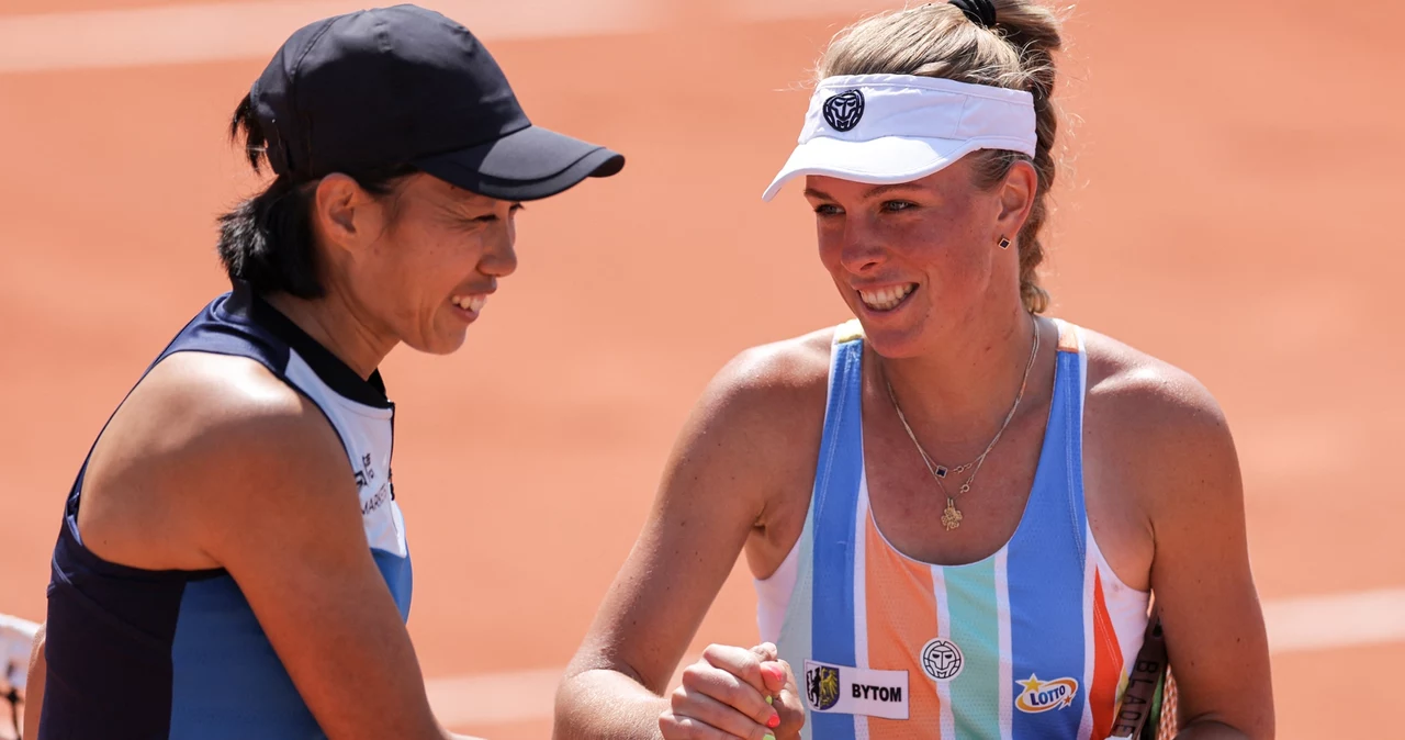 Shuai Zhang i Magdalena Fręch. W zeszłorocznym Roland Garros lepsza była Polka, teraz Chinka się zrewanżowała 