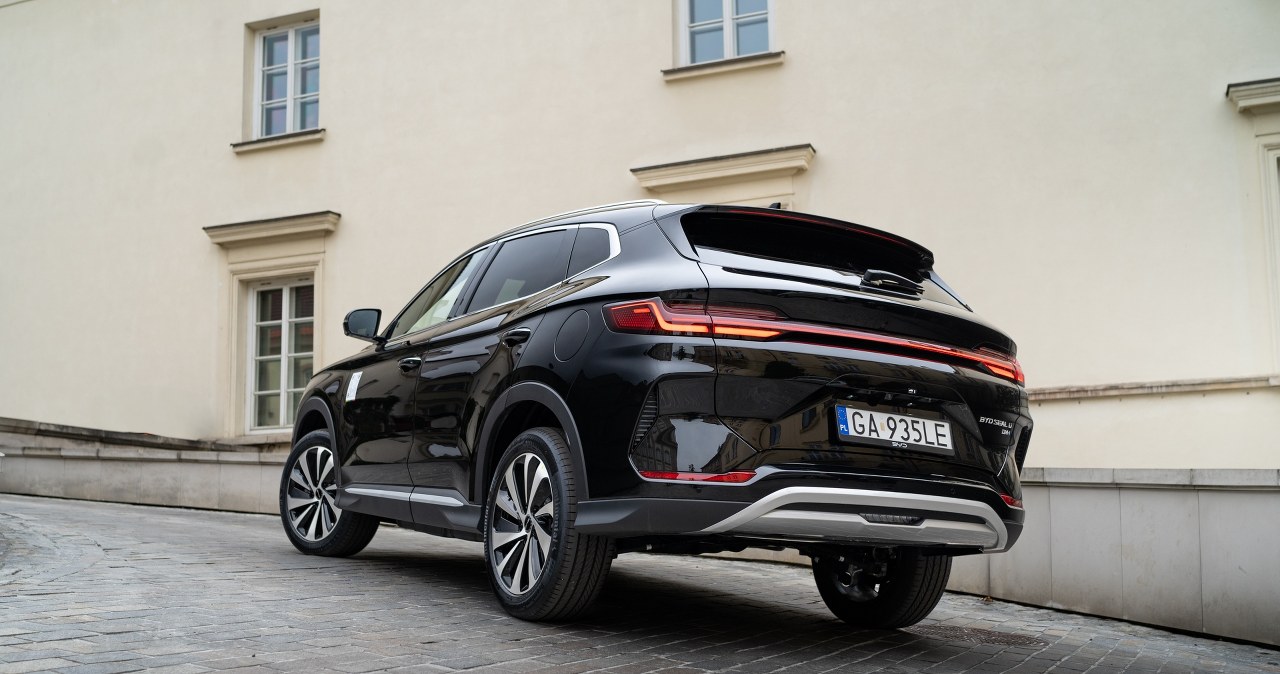 BYD Seal U DM-i. Sprawdziłem hybrydę z Chin za 170 tys. zł - Motoryzacja w INTERIA.PL
