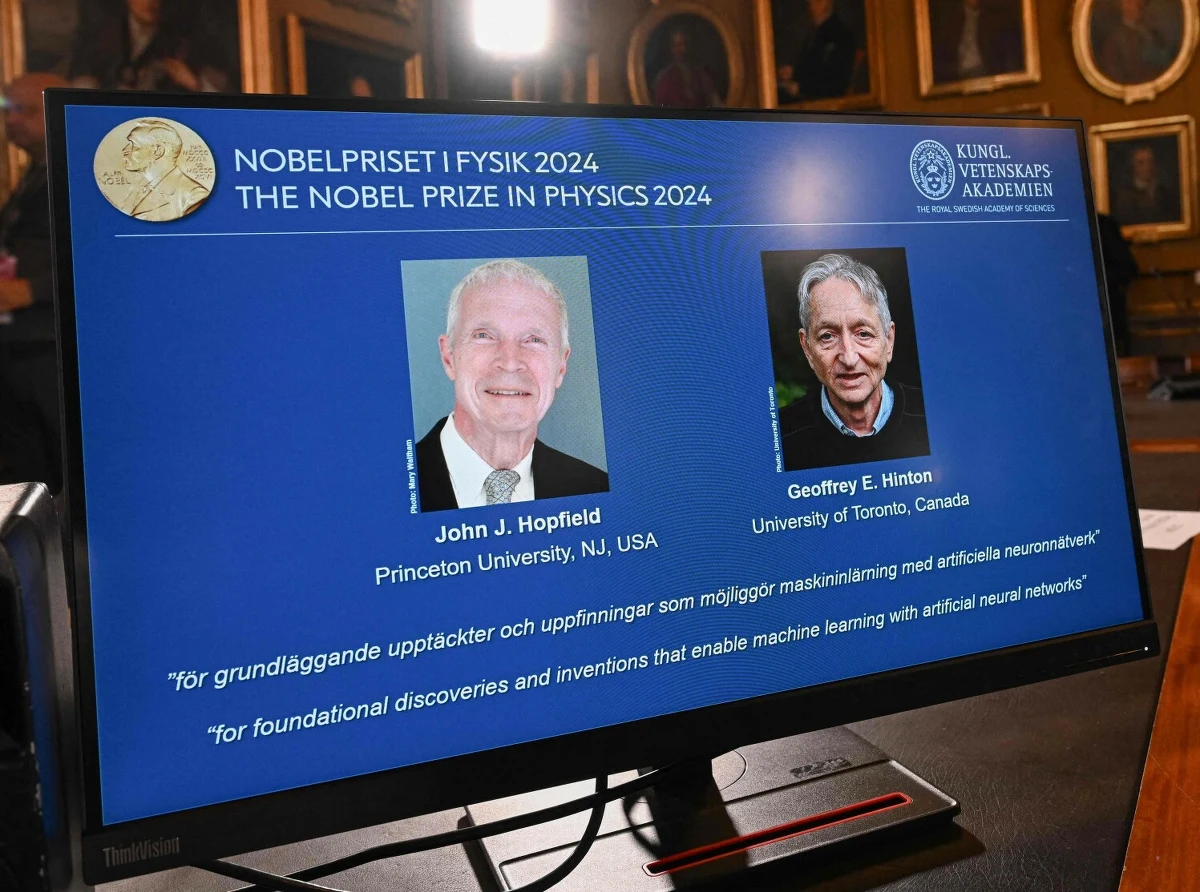 Królewska Szwedzka Akademia Nauk ogłosiła dziś laureatów tegorocznej nagrody Nobla w dziedzinie fizyki. To urodzony w Chicago 91-letni John J. Hopfield z Princeton University i urodzony w Londynie 76 lat temu Geoffrey E. Hinton z University of Toronto. Wyróżniono ich za to, że wykorzystali narzędzia fizyki do stworzenia metod, które dały podstawy powszechnie wykonywanym dziś procesom uczenia maszynowego. John Hopfield stworzył strukturę, która potrafi przechowywać i odzyskiwać informację. Geoffrey Hinton opracował metodę, która w niezależny sposób potrafi odkrywać właściwości danych i ma kluczowe znaczenie dla tworzenia dużych sztucznych sieci nauronowych, które są obecnie powszechnie wykorzystywane. 