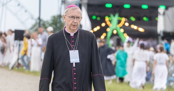 Papież Franciszek zdecydował, że arcybiskup Stanisław Gądecki będzie pełnił urząd metropolity poznańskiego do czasu nominowania jego następcy. 19 października hierarcha kończy 75 lat, zgodnie z prawem kanonicznym powinien przejść na emeryturę. To kolejny taki przypadek w polskim Kościele w ostatnich miesiącach - Watykan ciągle nie wskazał następcy abp. Marka Jędraszewskiego, metropolity krakowskiego.