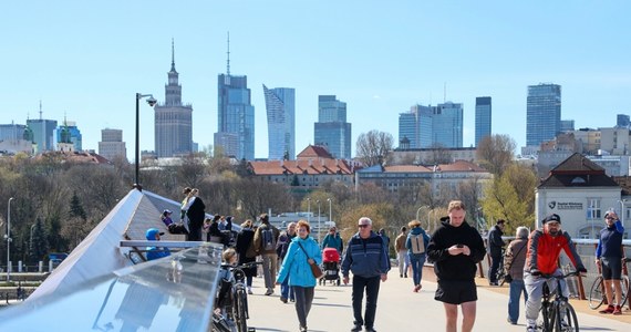 Dziś w Warszawie odbyły się - po raz pierwszy w historii - wielkie ćwiczenia powiadamiania mieszkańców. O godz. 11:00 i 12:00 zawyły syreny. Mieszkańcy stolicy otrzymali informację o testach - m.in. w formie alertu RCB. 