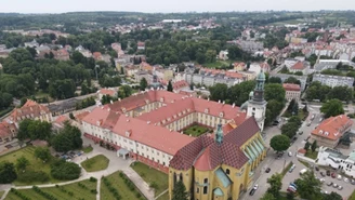 Wierni wspominają świętą Jadwigę. To patronka jednego regionu Polski 