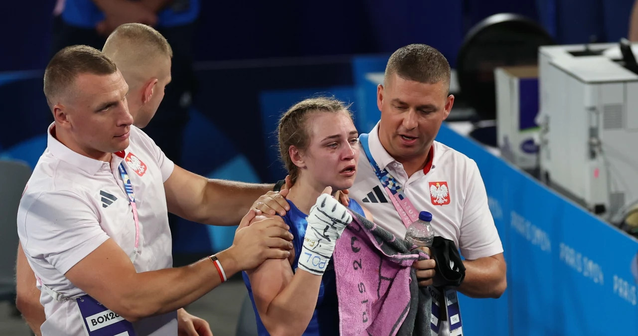 Julia Szeremeta ze swoim sztabem trenerskim na igrzyskach olimpijskich