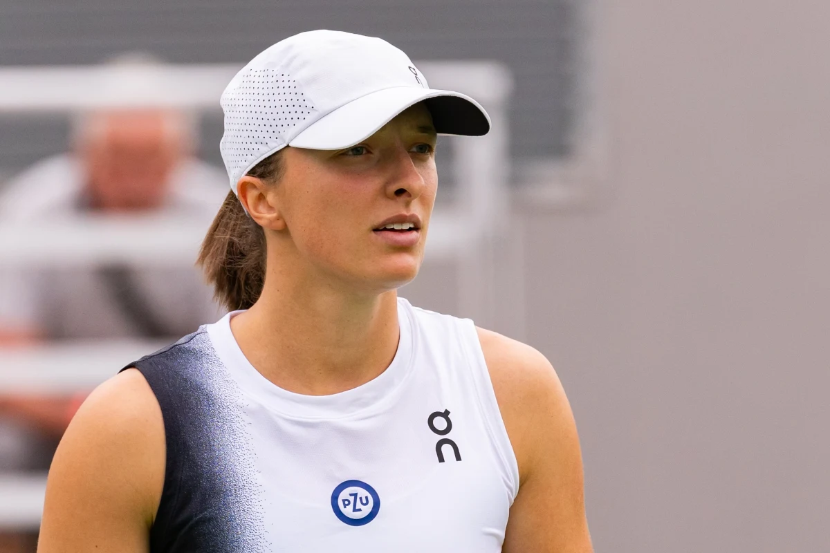 ​Iga Świątek przekazała UNICEF Polska 200 tys. zł na wsparcie zdrowia psychicznego dzieci i młodzieży. "Zależy mi, żebyśmy jako społeczeństwo edukowali się w tym zakresie i dbali o swoje zdrowie psychiczne" - powiedziała tenisistka, cytowana w komunikacie.