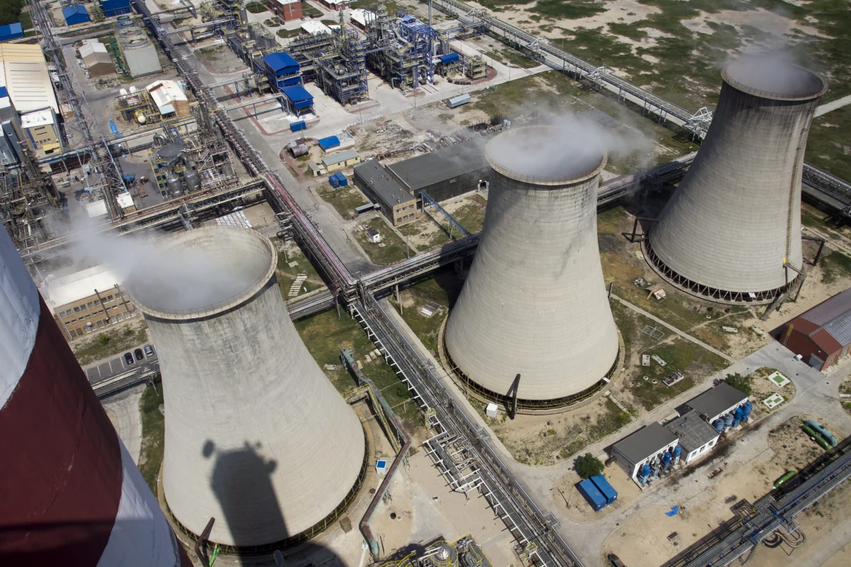 Fabryka wodoru ma powstać na Śląsku. Jej budowę planuje Agencja Rozwoju Przemysłu. "Szacowany koszt inwestycji to 1,5 - 2 mld euro" - poinformował prezes ARP Michał Dąbrowski. 