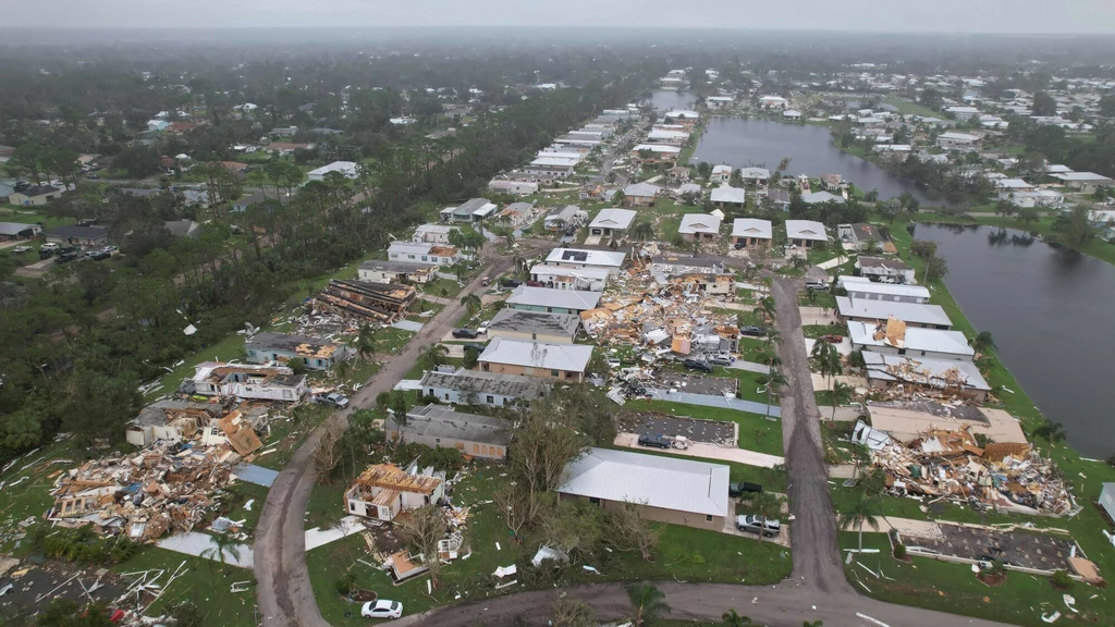 Zniszczone p[rzez tornado osiedle dla seniorów Spanish Lakes. Tylko tu zginęło co najmniej pięć osób