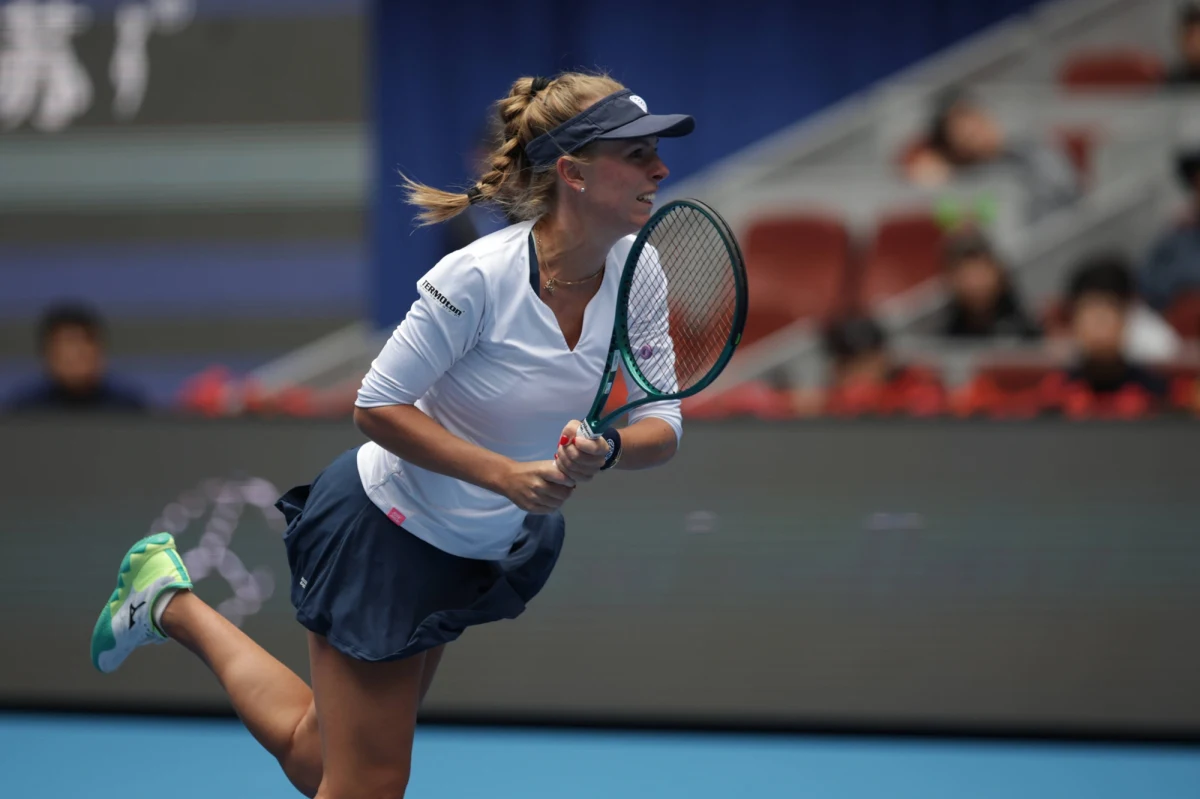 Magdalena Fręch, która po raz pierwszy dotarła do ćwierćfinału turnieju rangi WTA 1000, nie zdołała sprawić kolejnej niespodzianki w chińskim Wuhan. Polska tenisistka przegrała z najwyżej rozstawioną Białorusinką Aryną Sabalenką 2:6, 2:6.