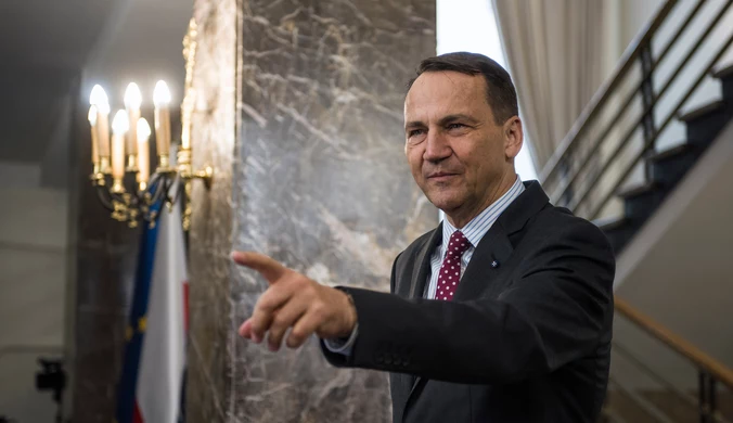 Spór o ambasadorów. Sikorski dla Interii: Guzemu może grozić dyscyplinarka