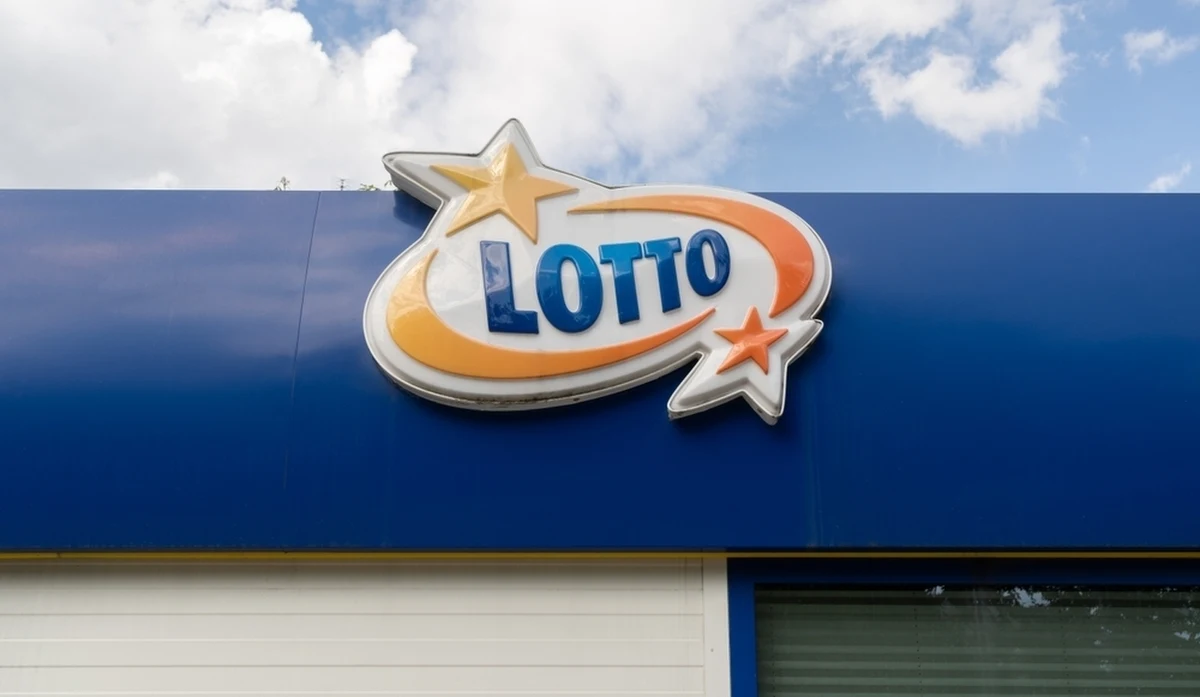 ​Dyrektorzy regionalni Totalizatora Sportowego na wylocie, co jest konsekwencją ujawnionych przez media informacji, że w 13 na 17 oddziałów Totalizatora Sportowego po zmianie władzy pracę dostali działacze PO, PSL i Lewicy. Jak dowiedziała się reporterka RMF FM, wszyscy są już jedynie pełniącymi obowiązki do czasu wyłonienia w konkursie nowego kierownictwa.