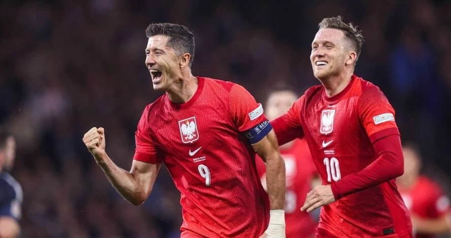 Robert Lewandowski w sobotni wieczór na pewno chciałby mieć powody do radości