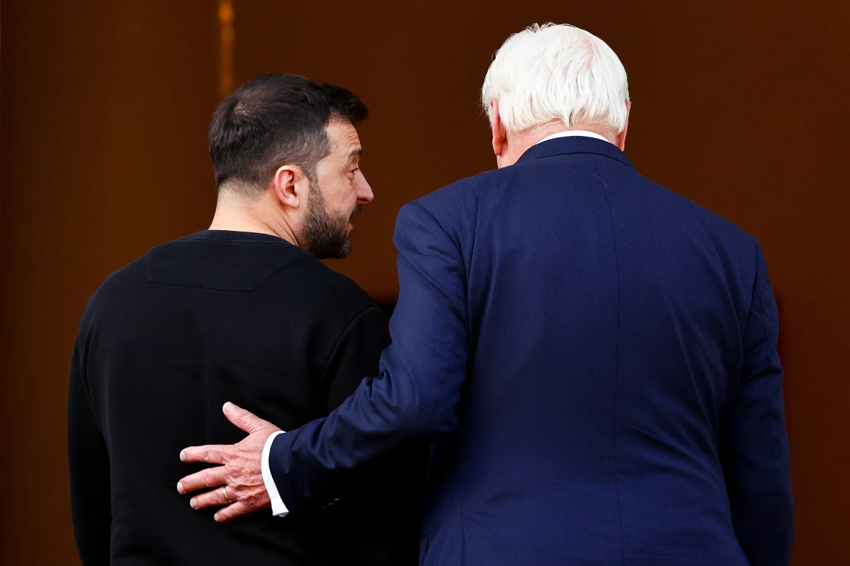 Niemiecka media komentują europejską trasę prezydenta Ukrainy Wołodymyra Zełenskiego. Przywódca odwiedził Rzym, Paryż, Londyn i Berlin, gdzie prezentował ukraiński plan zwycięstwa w wojnie z Rosją. Portal dziennika "Bild" ocenił efekt podróży jako "dość słaby". Jak wskazywał przepytywany przez dziennikarzy "Bilda" ekspert wojskowy, Zełenski nie poczynił postępów w realizacji dwóch głównych postulatów swojego planu.