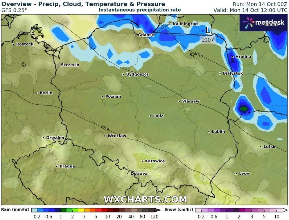 W północnej i wschodniej części Polski będzie padać nieprzyjemny deszcz. Miejscami suma suma opadów wyniesie 15 mm