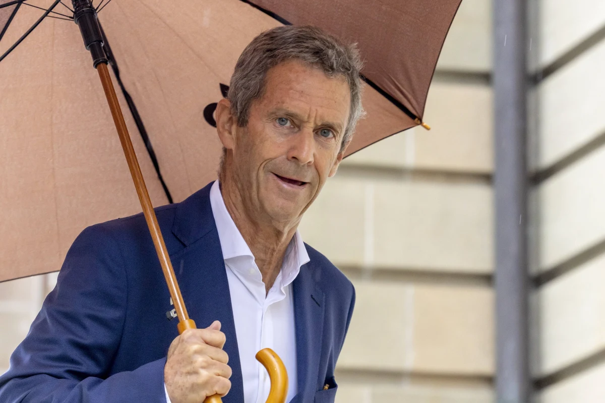 Izraelski miliarder Beny Steinmetz został zatrzymany na lotnisku w Atenach. Mężczyzna jest ścigany międzynarodowym listem gończym za udział w zorganizowanej grupie przestępczej. 