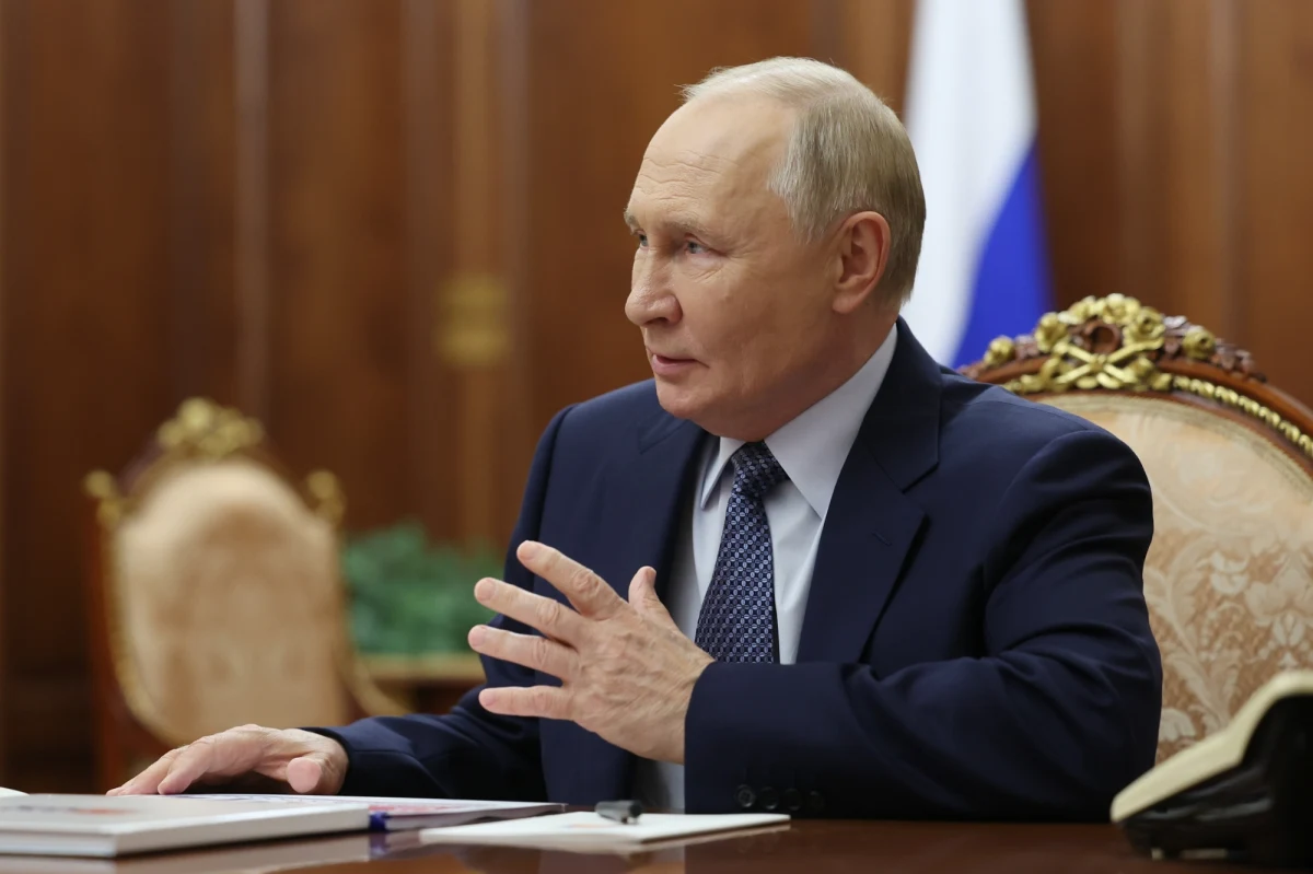 Władimir Putin wniósł do parlamentu Rosji projekt ustawy o ratyfikacji partnerstwa strategicznego z Koreą Północną. Zawiera on zapis o „pomocy wojskowej", który media wiążą z doniesieniami o planach skierowania na Ukrainę północnokoreańskich żołnierzy.