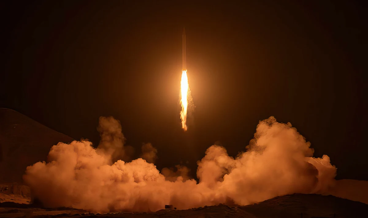 W co - w ramach odwetu za irański atak z 1 października - uderzy Izrael? Pozostaje to tajemnicą, choć amerykańskie media zasugerowały, że Tel Awiw oszczędzi irańskie obiekty jądrowe bądź naftowe. Biuro premiera Benjamina Netanjahu zaś mówi wprost: decyzję podejmiemy w oparciu o interesy Izraela.