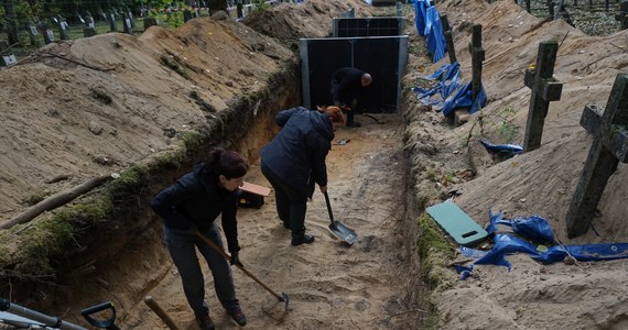 W Białymstoku w Podlaskiem ujawniono ponad 20 jam grobowych, z których wydobyto do tej pory szczątki 9 osób, prawdopodobnie ofiar terroru komunistycznego - poinformowało we wtorek Biuro Poszukiwań i Identyfikacji IPN. 