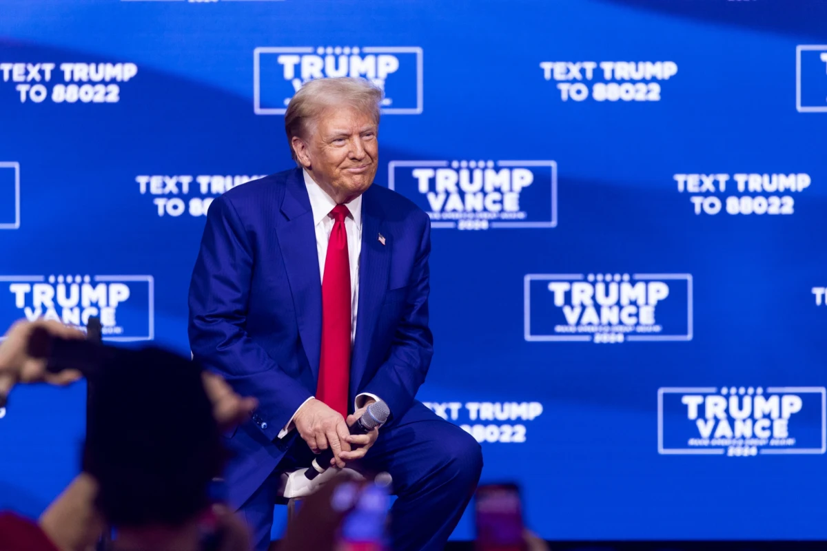 Były prezydent USA Donald Trump odmówił bezpośredniej odpowiedzi na pytanie, czy rozmawiał z Władimirem Putinem po opuszczeniu Białego Domu w 2021 roku, lecz dodał, że gdyby to zrobił, byłaby to "mądra rzecz". Trump stwierdził też, że sojusznicy Ameryki wykorzystują ją bardziej, niż wrogowie.