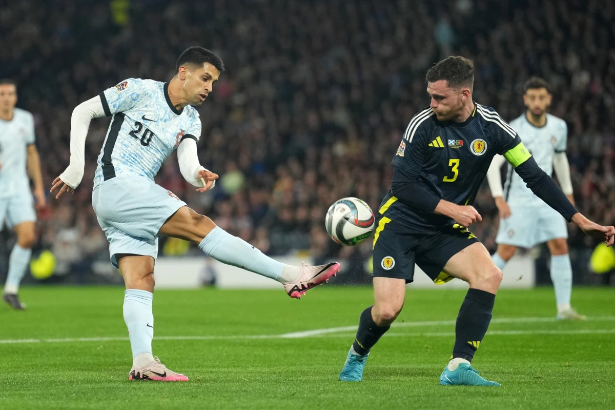 Szkocja bezbramkowo zremisowała z Portugalią w rozegranym w Glasgow meczu rywali Polaków w grupie 1 dywizji A piłkarskiej Ligi Narodów.