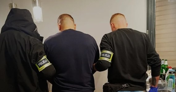 Policjanci zatrzymali trzy osoby i zabezpieczyli 35 kg narkotyków o czarnorynkowej wartości blisko miliona złotych. Kolejne laboratorium zostało zlikwidowane na Kaszubach. Zatrzymanym grozi nawet do 20 lat więzienia. 