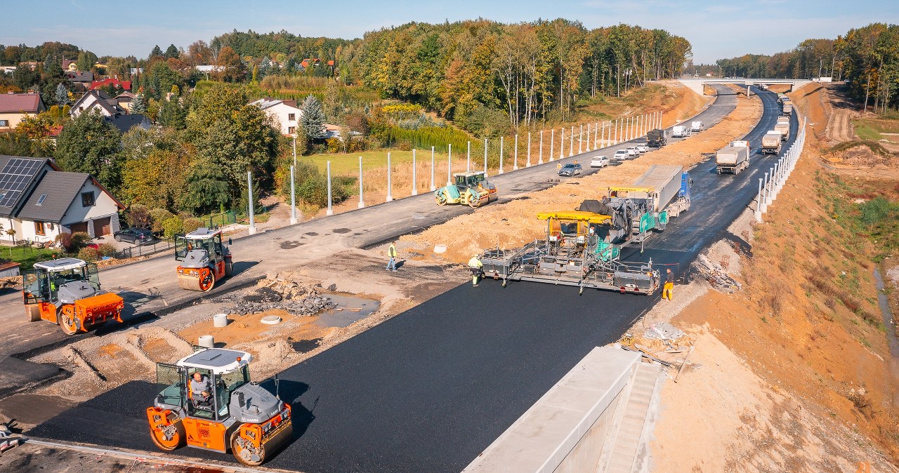 Nowy fragment drogi S8 powstaje na Dolnym Śląsku. Kierowcy pojadą za 2 lata wiadomości,aktualności,Interia Nowy fragment drogi S8 powstaje na Dolnym Śląsku. Kierowcy pojadą za 2 lata