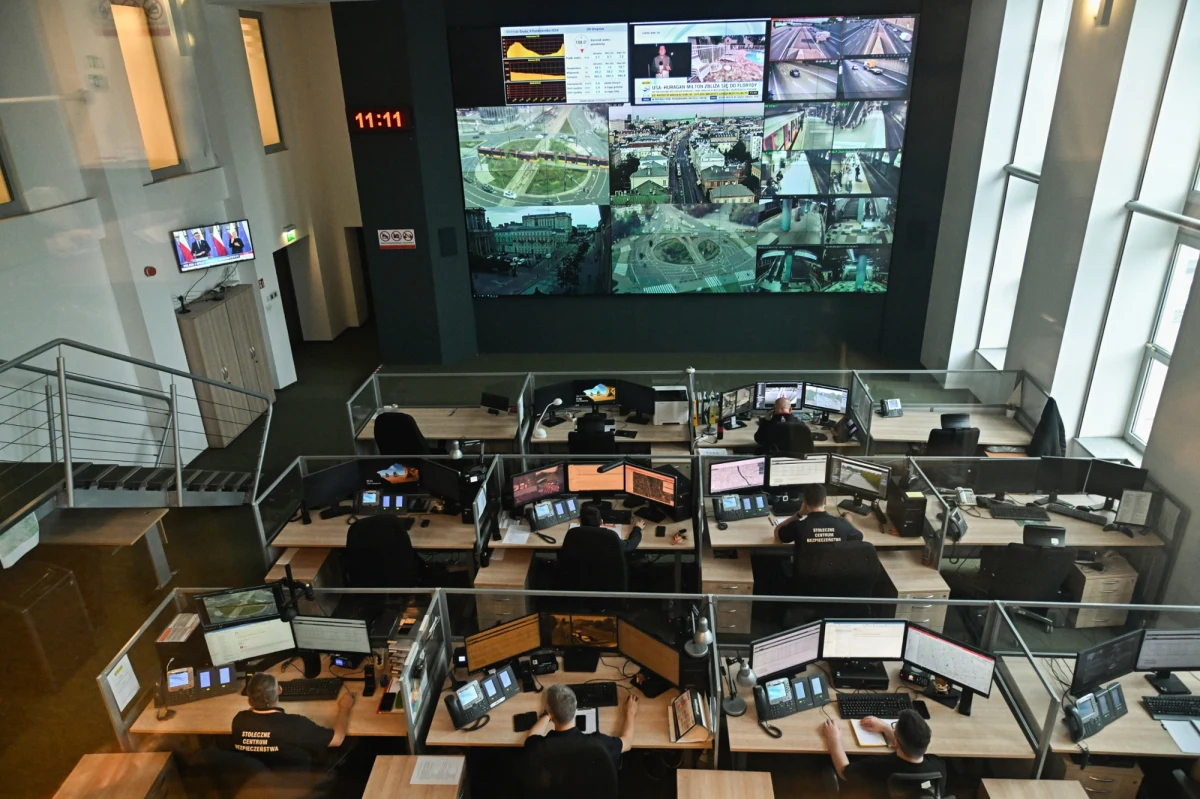 Są już pierwsze wnioski z przeprowadzonych tydzień temu w Warszawie ćwiczeń systemu alarmowania. Większość ankietowanych mieszkańców stolicy wskazała, że sygnał z syren był niesłyszalny lub słabo słyszalny.