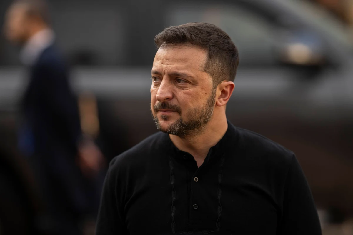 Prezydent Ukrainy Wołodymyr Zełenski przedstawił w środę w Radzie Najwyższej (parlamencie) plan zwycięstwa, który składa się z pięciu punktów i trzech niejawnych załączników. "Jednym z punktów wyjścia do planu zwycięstwa jest zaproszenie Ukrainy do NATO w najbliższej przyszłości" - oznajmił prezydent.