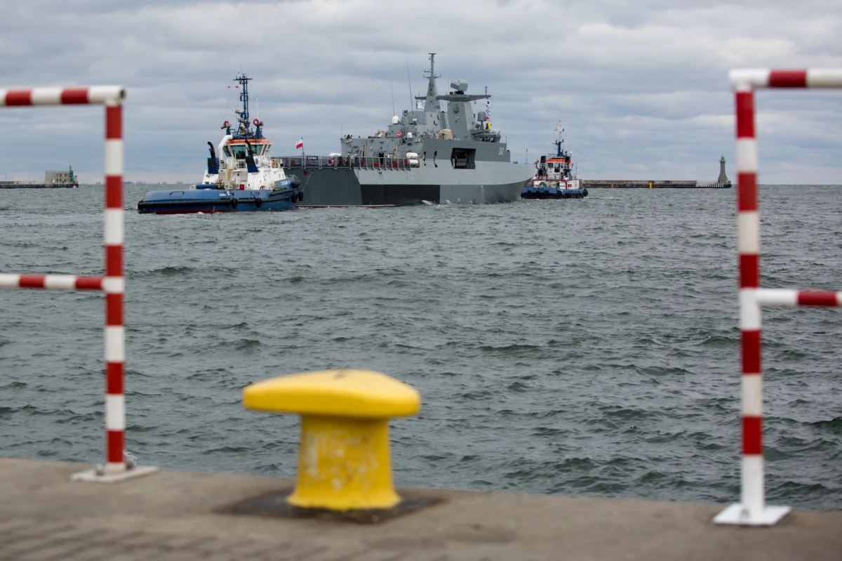 Na najbliższe cztery lata dowództwo nad sojuszniczymi ćwiczeniami i operacjami morskimi na Bałtyku przejmują Polska, Niemcy i Szwecja. W tym czasie w naszym kraju ma powstać POLMARFOR, czyli Polish Maritime Forces, który ma przejąć sojusznicze dowodzenie pod koniec 2028 r. 