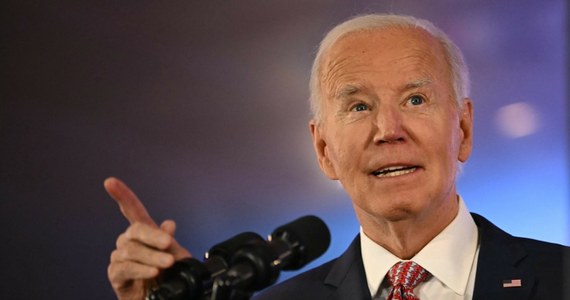 Prezydent USA Joe Biden rozmawiał z prezydentem Ukrainy Wołodymyrem Zełenskim i ogłosił nowy pakiet pomocy wojskowej dla Kijowa. Jego wartość to 425 mln dolarów. Biden obiecał też dodatkowe wsparcie, w tym dziesiątki systemów obrony powietrznej - poinformował Biały Dom. Amerykański prezydent zapowiedział, że w listopadzie zorganizuje wirtualny szczyt przywódców Grupy Kontaktowej ds. Obrony Ukrainy, tzw. grupy Ramstein.