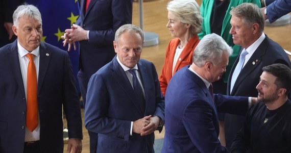 "To, co chciałem osiągnąć w sprawie migracji, osiągnąłem; przede wszystkim zrozumienie" - powiedział w czwartek premier Donald Tusk, przed rozpoczęciem szczytu Rady Europejskiej w Brukseli. Polski przywódca stwierdził, że nikt w Unii nie widzi problemu w przyjętych przez nas rozwiązaniach migracyjnych. Oprócz tematu migracji, na szczycie pojawi się także wątek wojny ukraińsko-rosyjskiej. Na spotkaniu przywódców jest obecny Wołodymyr Zełenski.