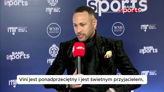 Najbardziej prestiżowa ceremonia wręczenia nagród indywidualnych w światowej piłce nożnej, Złota Piłka, odbędzie się 28 października w Paryżu, poinformował w czwartek nowy organizator wydarzenia, UEFA.

Wśród nominowanych znaleźli się Vinicius Junior, Rodri i Jude Bellingham.

Pojawiło się nowe pokolenie talentów w postaci Mbappé, Viniciusa Juniora, Bellinghama i Haalanda. Nominowano także wschodzącą gwiazdę nastolatków Lamine Yamal z Hiszpanii.

Faworytami do zdobycia Złotej Piłki tym razem są para Realu Madryt, Vinicius Junior i Bellingham, a także pomocnik City i reprezentacji Hiszpanii, Rodri.

W wywiadzie Neymar stwierdził, że jego zdaniem Vinicius Junior jest jedynym piłkarzem zasługującym na to wyróżnienie.

„Z pewnością będę mu kibicować, żeby wygrał Złotą Piłkę. Nie sądzę, żeby ktokolwiek inny oprócz niego mógł ją wygrać”.