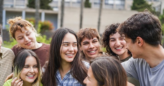 Erasums Days to tydzień, gdy w całej Unii Europejskiej promowany jest program Erasmus+, głównie kojarzony z wymianami uczniów i studentów. "To przede wszystkim fantastyczna okazja do poznawania rówieśników z całej Europy oraz wymiany doświadczeń, które są nieocenione w dzisiejszym globalnym świecie" – mówi Dorota Suchacz, dyrektor II LO w Gdańsku. 