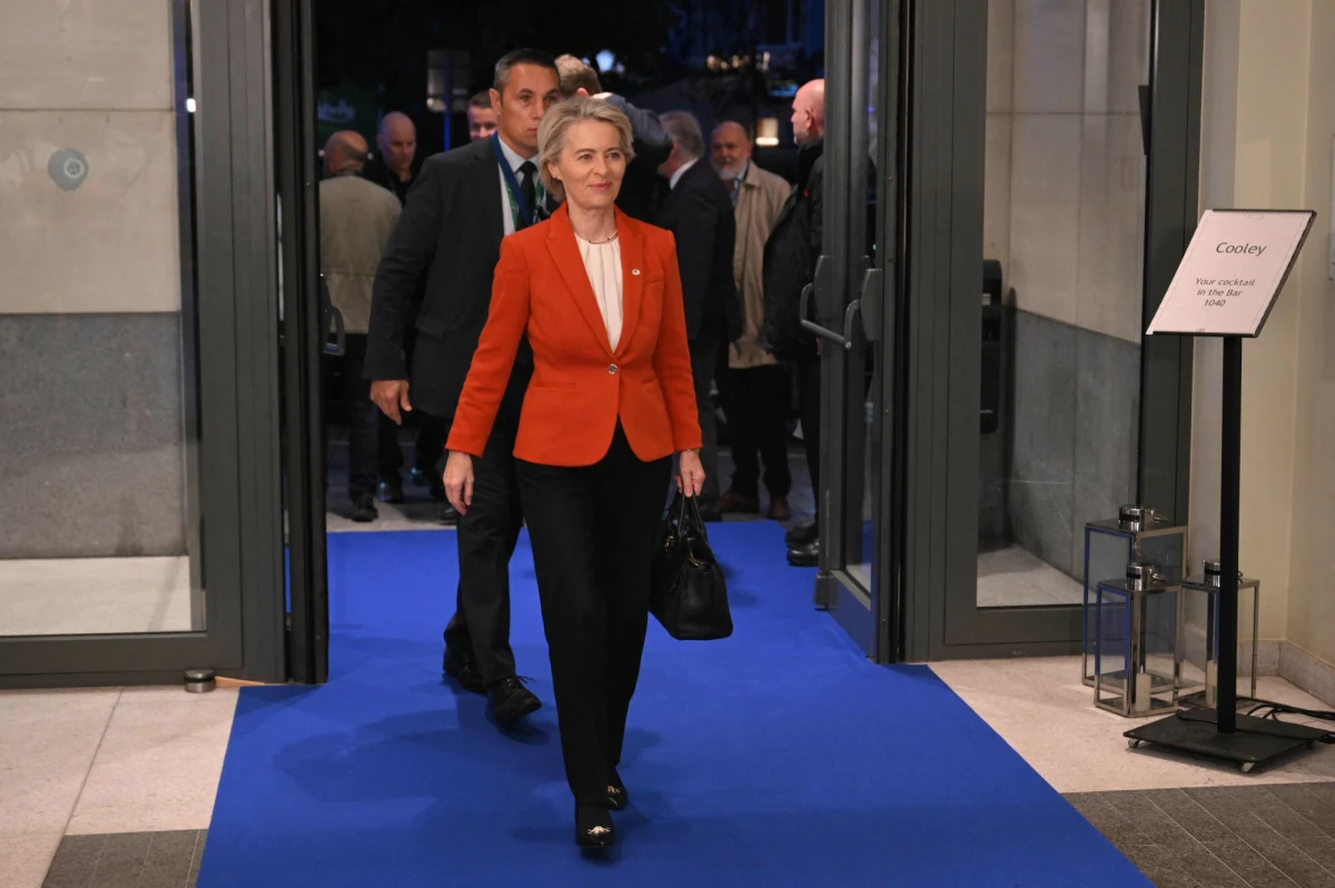 Szefowa Komisji Europejskiej Ursula von der Leyen popiera polską decyzję w sprawie zawieszenia czasowego i terytorialnego prawa do azylu. "Można czasowo i odpowiednio zawiesić system azylowy, aby odpowiedzieć na hybrydowy atak" - powiedziała podczas dyskusji za zamkniętymi drzwiami.