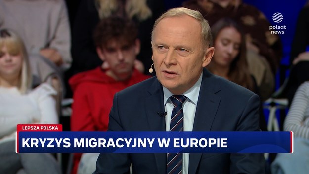 Dorota Gawryluk w programie "Lepsza Polska" poruszyła ze swoimi gośćmi temat strategii migracyjnej. Dyskutowali o tym problemie: wiceszef MSWiA Czesław Mroczek z PO, Maciej Nowicki, prezes Helsińskiej Fundacji Praw Człowieka, Janina Ochojska z Polskiej Akcji Humanitarnej, oraz Anna Maria Żukowska, przewodnicząca klubu Lewicy.