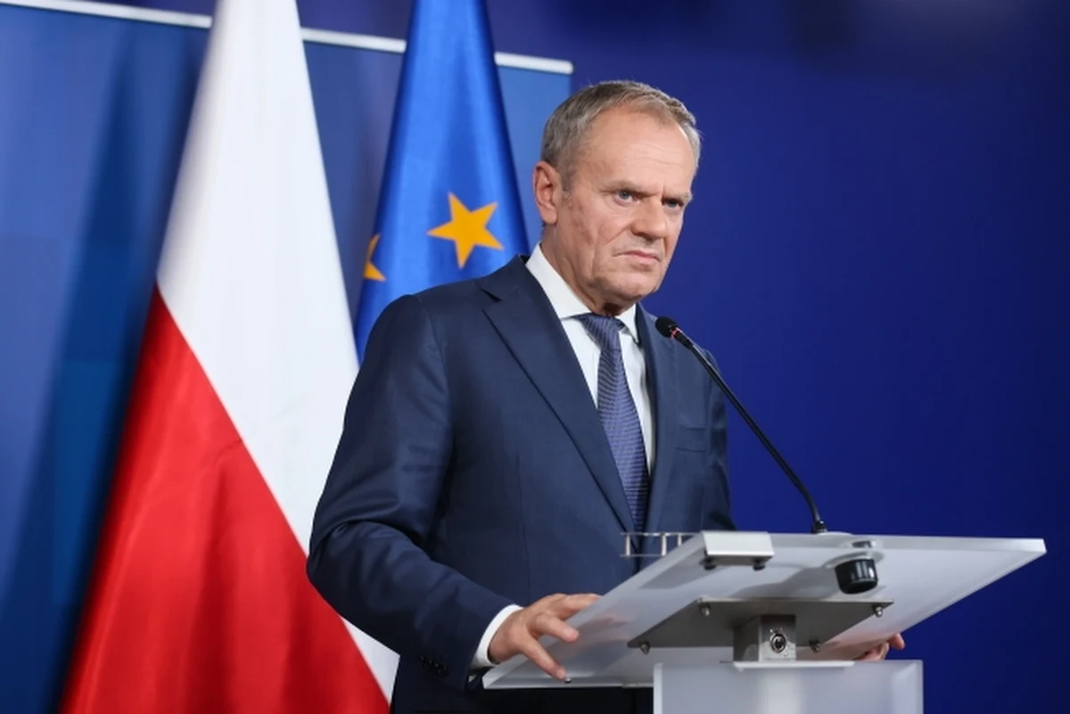 Premier Donald Tusk powiedział na konferencji prasowej w Brukseli, że wszyscy przywódcy na szczycie UE rozumieli, że nadzwyczajna sytuacja na wschodniej granicy Polski wymaga odpowiednich metod działania. Szef polskiego rządu dodał, że liczy na to, iż same zapowiedzi, że Polska będzie ograniczać wnioski azylowe oraz przyjęcie odpowiednich narzędzi prawnych zniechęcą do nielegalnych migracji.